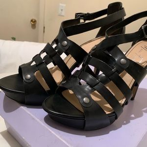 Black heels( Marc Fisher)